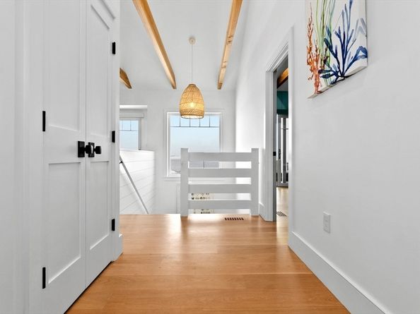 33 Bayview Rd, Ipswich MA 01938