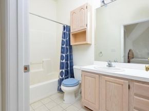 6 Harleston St 6, Boston MA 02120