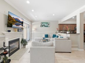 5 Lincoln Ln 5, Grafton MA 01536