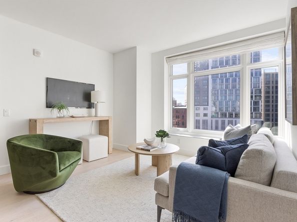 100 Lovejoy Wharf 6C, Boston MA 02114