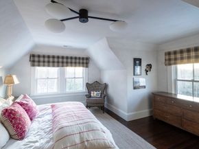 18 Maugus Avenue, Wellesley MA 02481