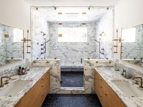 18 Maugus Avenue, Wellesley MA 02481