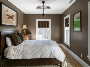 18 Maugus Avenue, Wellesley MA 02481