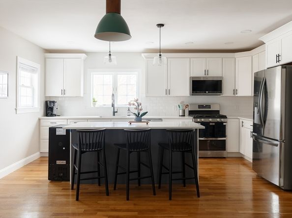 11 Elbridge 11, Marblehead MA 01945