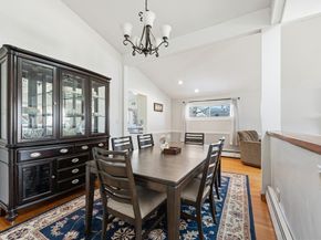 16 Manor Ave, Burlington MA 01803