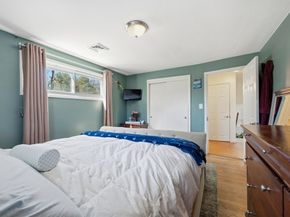 16 Manor Ave, Burlington MA 01803