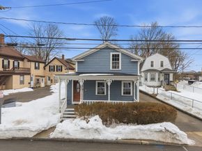 17 School St, Middleboro MA 02346