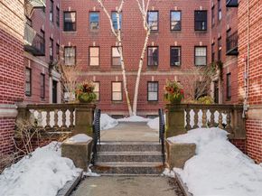 42 Linnaean St 15, Cambridge MA 02138