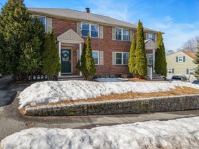 34 Gill Rd 4, Waltham MA 02453