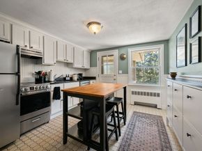 34 Gill Rd 4, Waltham MA 02453