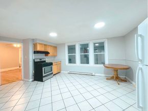 37 Maverick St, Chelsea MA 02150