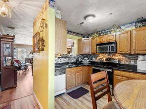 330 Sunderland Rd 80, Worcester MA 01604