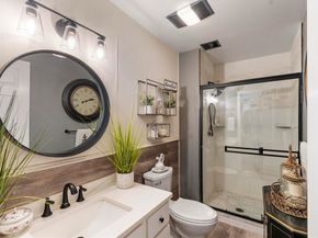 330 Sunderland Rd 80, Worcester MA 01604