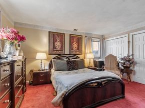 330 Sunderland Rd 80, Worcester MA 01604