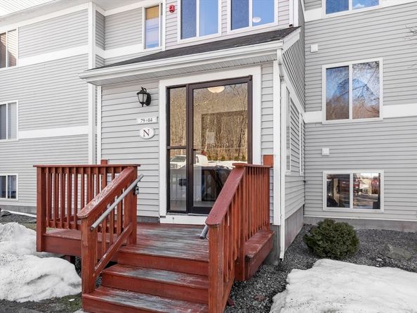 330 Sunderland Rd 80, Worcester MA 01604