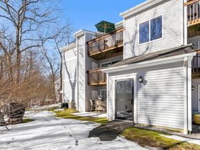 330 Sunderland Rd 80, Worcester MA 01604