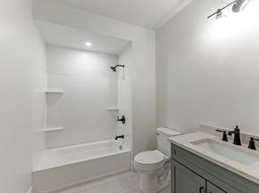 134 Court St 1, Plymouth MA 02360