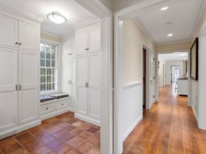 10 Queen Anne Rd, Hopkinton MA 01748