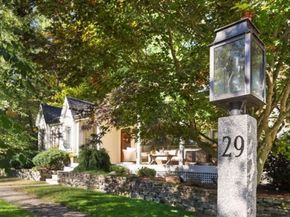 29 Bridge St, Medfield MA 02052