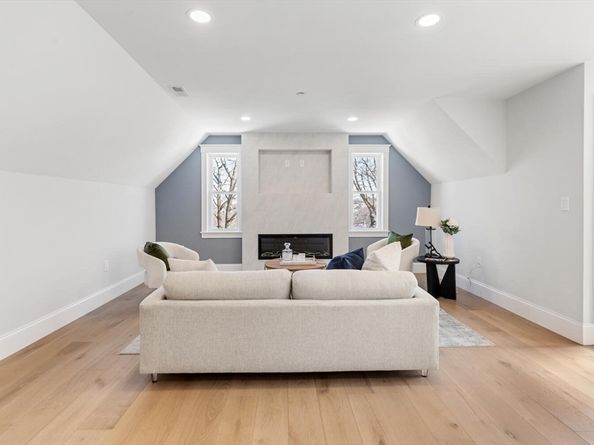 227 Highland Ave 3, Somerville MA 02413