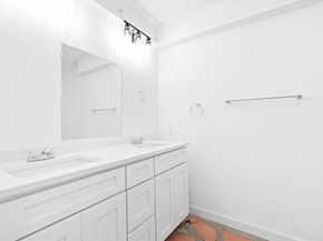 50 Frankfort St 10, Fitchburg MA 01420