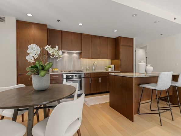 580 Washington St 700, Boston MA 02111