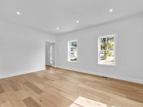 335 Salem St, North Andover MA 01845