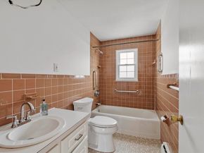 40 C Washington Park Drive 12, Andover MA 01810