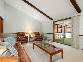 2 Garfield Ln W, Andover MA 01810