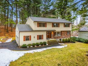 2 Garfield Ln W, Andover MA 01810