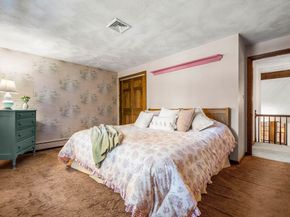 2 Garfield Ln W, Andover MA 01810