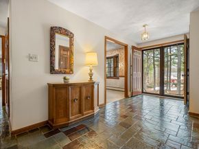 2 Garfield Ln W, Andover MA 01810