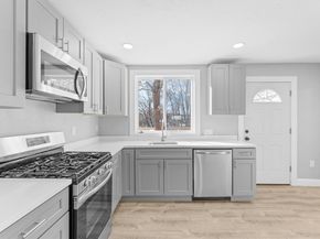 29 Hunt St, Brockton MA 02302