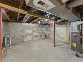 29 Hunt St, Brockton MA 02302