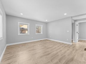 29 Hunt St, Brockton MA 02302