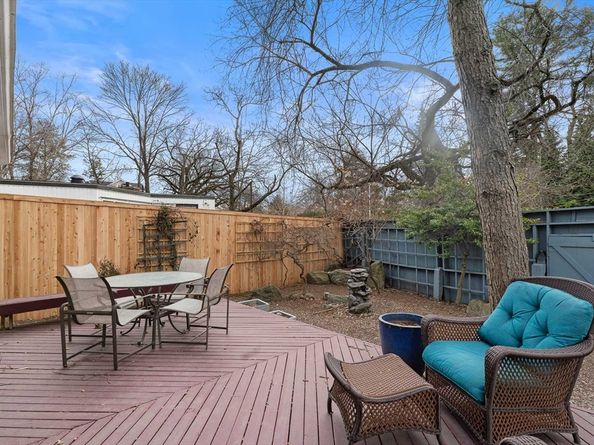 497-499 Mt Auburn St, Cambridge MA 02138