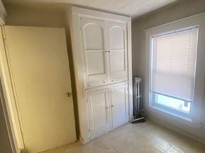 32 Vernon St, Waltham MA 02453