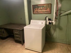 32 Vernon St, Waltham MA 02453