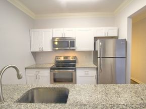 2 Arden Mills Way 2201, Fitchburg MA 01420