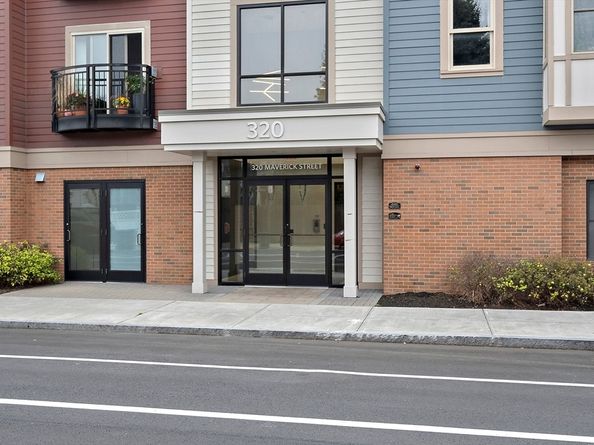 320 Maverick St 409, Boston MA 02128