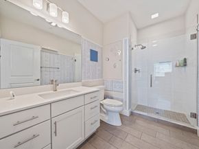 320 Maverick St 409, Boston MA 02128