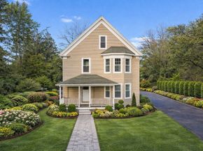 10 Charles St, West Bridgewater MA 02379