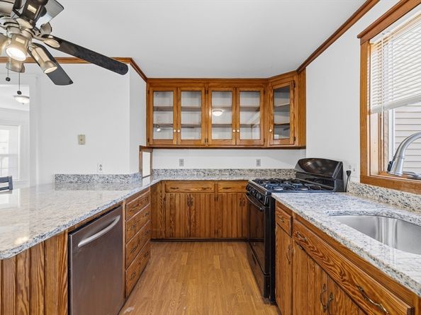 10 Charles St, West Bridgewater MA 02379