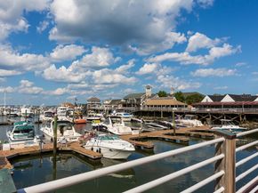 7 Cutter Lane 7, Quincy MA 02171