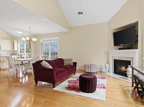 900 Lynnfield Street 37, Lynnfield MA 01940