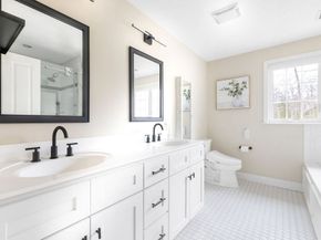 656 Shining Rock Dr, Northbridge MA 01534