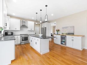 656 Shining Rock Dr, Northbridge MA 01534
