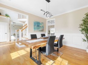 656 Shining Rock Dr, Northbridge MA 01534