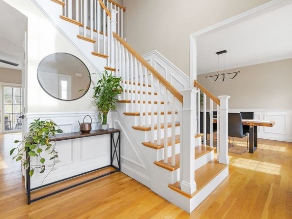 656 Shining Rock Dr, Northbridge MA 01534