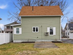 43 Tampa St, Worcester MA 01604